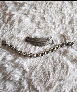 NEW LE Feather Bracelet